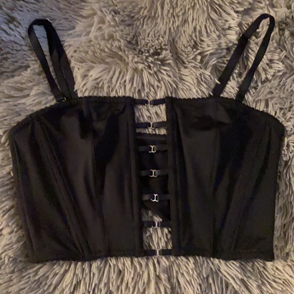 Victoria Secret Bra - Picture 2 of 9